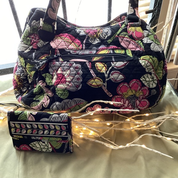 Vintage Vera Bradley Wallet. Matches a beautiful purse in my listings. - Picture 7 of 7